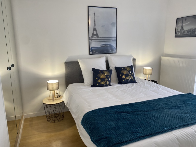 Blue By Dream Apartments