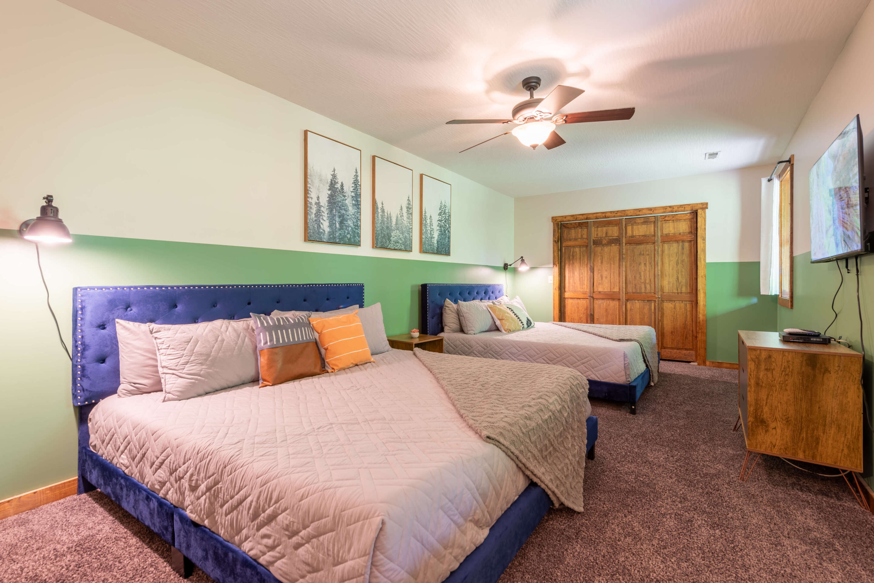 Majestic Lodge | Photo 21