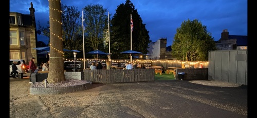 Evening in the beer garden 