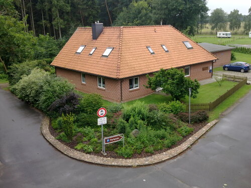 Unser Ferienhaus von der Straßenseite