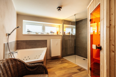 Eigener SPA Bereich mit Sauna und Whirlpool