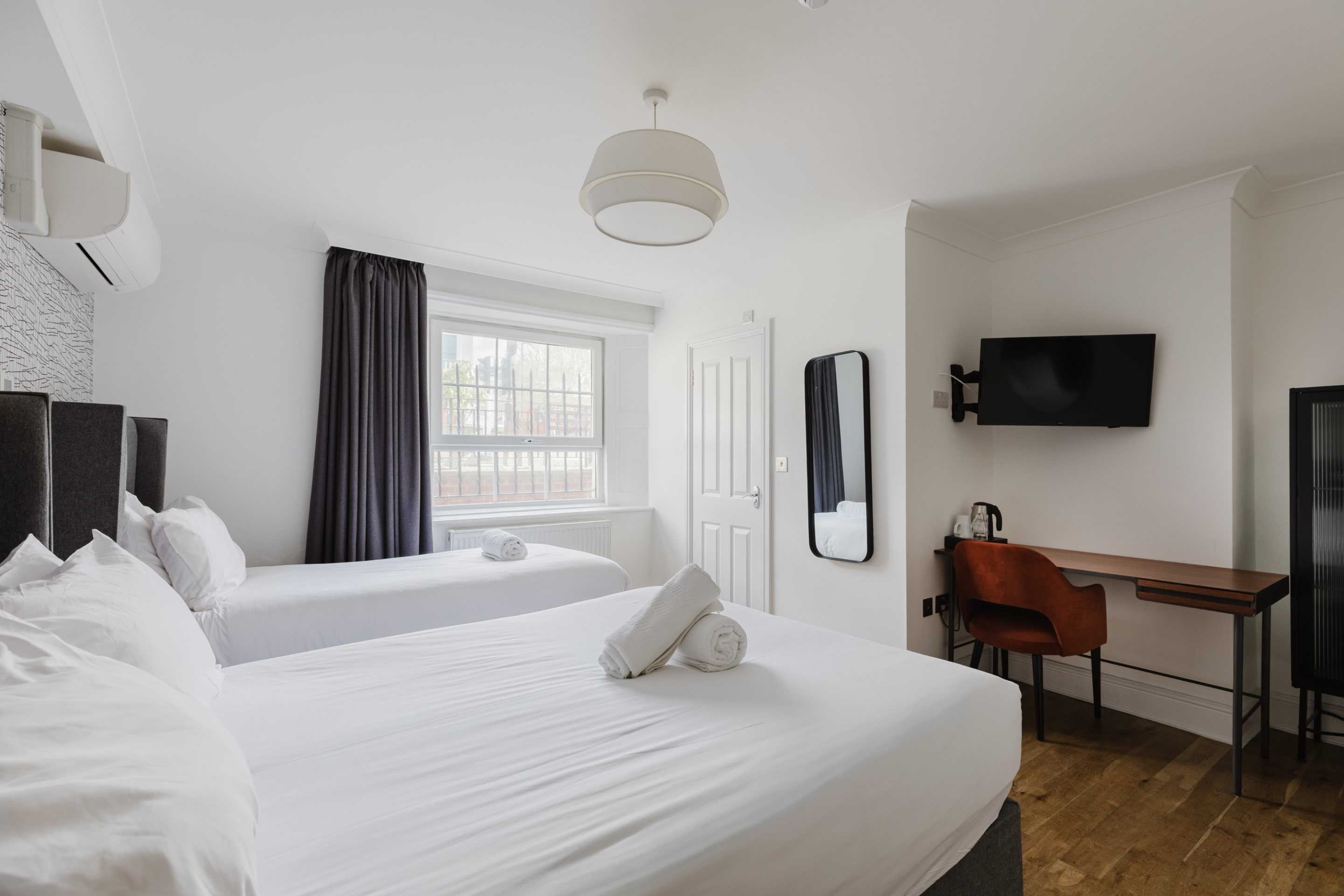 Superior Double Room with Extra Bed — photo 1 of 25
