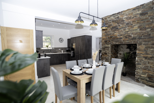 Spacious Open-Plan Kitchen & Dining - Perfect for entertaining, big family get-togethers or contractor stays. Bright, modern and stylish throughout - with full underfloor heating downstairs the entire home