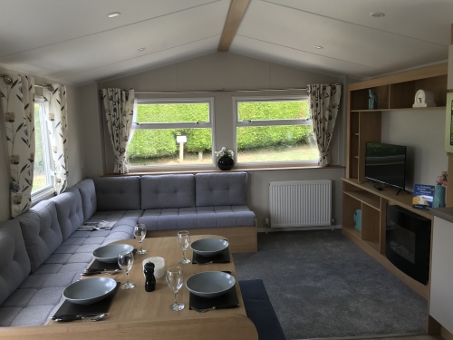 Caravan-Exclusive-Ensuite-Countryside view-Newquay Holiday Park - Base Rate