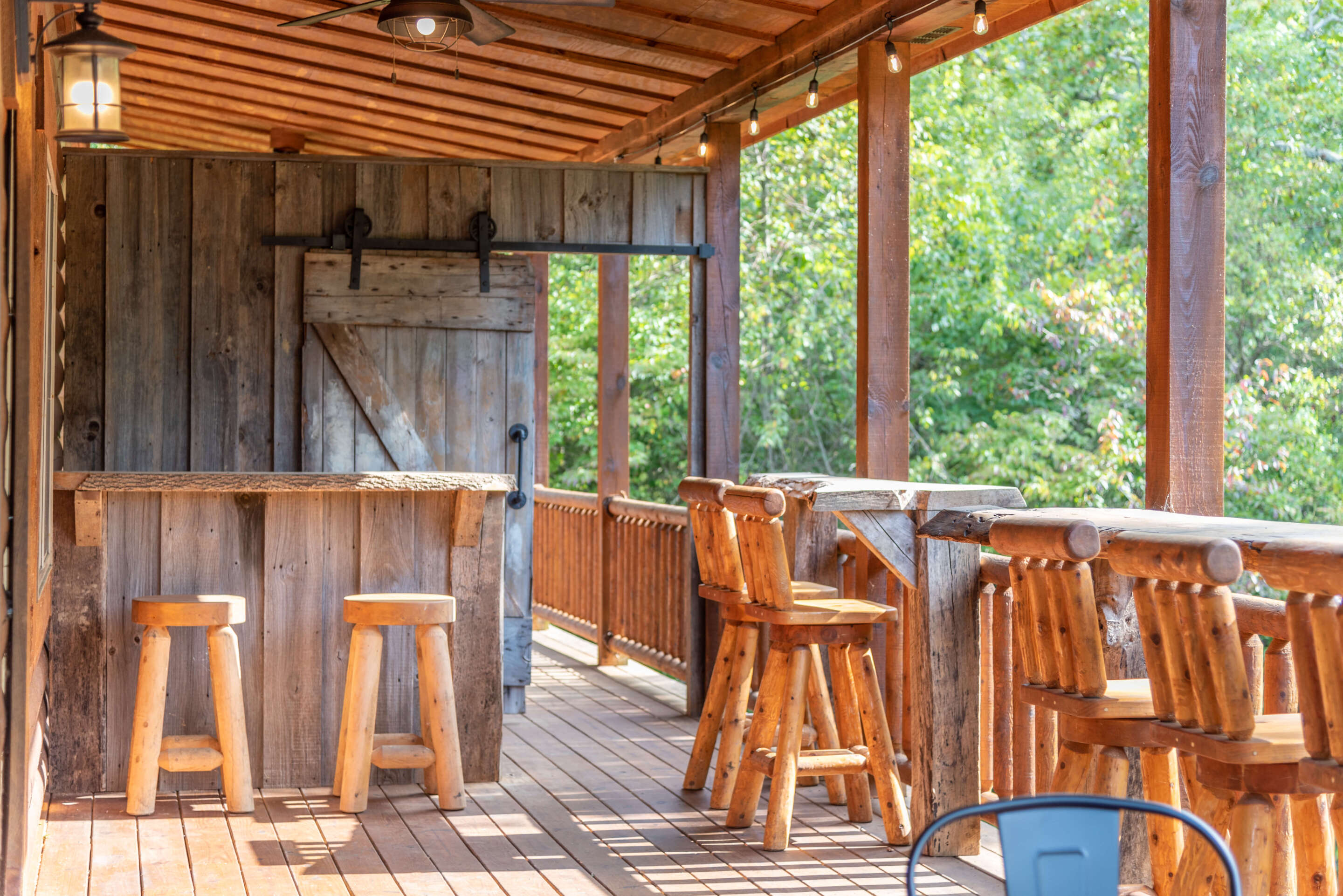 Majestic Lodge | Photo 53