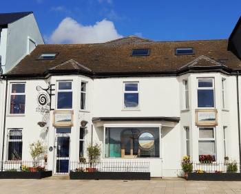 Exterior - Mourne Mountain Art Apartments