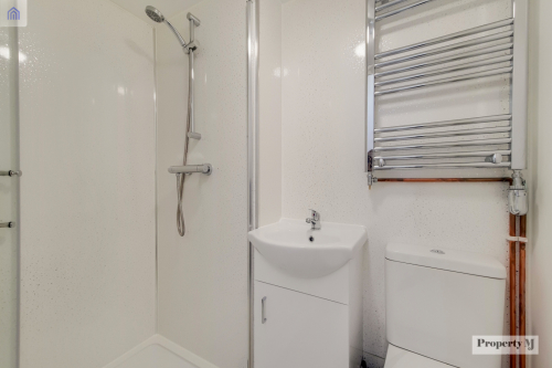 Shared Bathroom for room Nr 5-6
