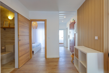 Entrance, room and bathroom