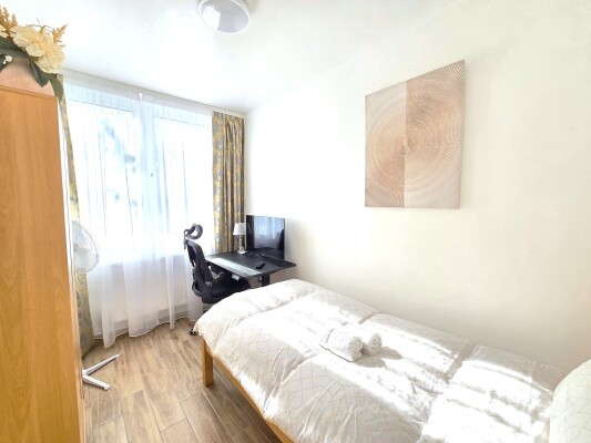 Bedroom 5