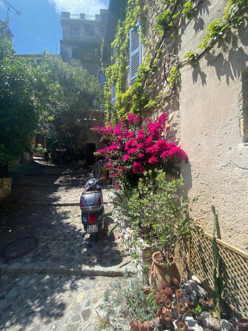 LE VILLAGE DE HAUT DE CAGNES
