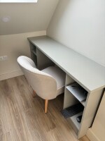 Woodside Cottage - Loft fitted desk or dressing table, suitable for home working. 