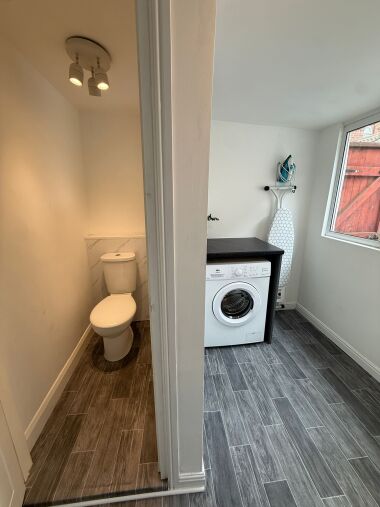 Shared Laundry Facilities & additional WC