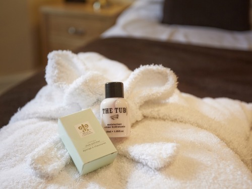Our Luxury AA 5 star rooms have dressing gowns and slippers.