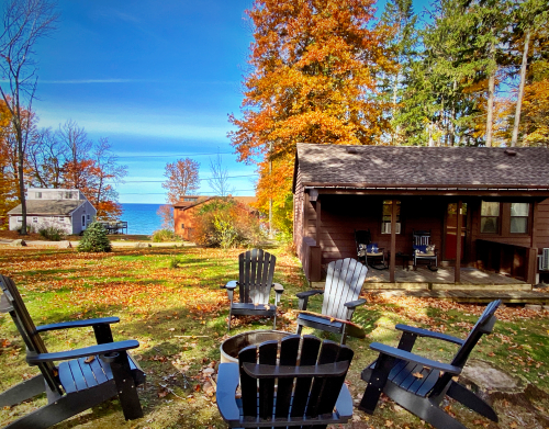 Beautiful Autumn, a great view backyard is a state park! 
