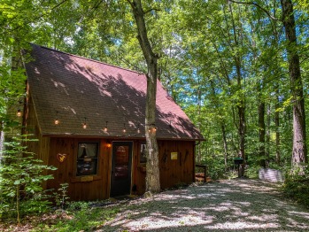 Hocking Hills Cabins - Wildflower - 