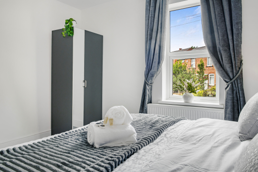 BEDROOM 3