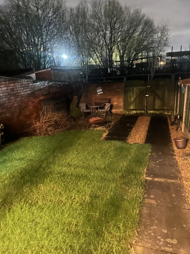 Back Spacious Garden with Parking