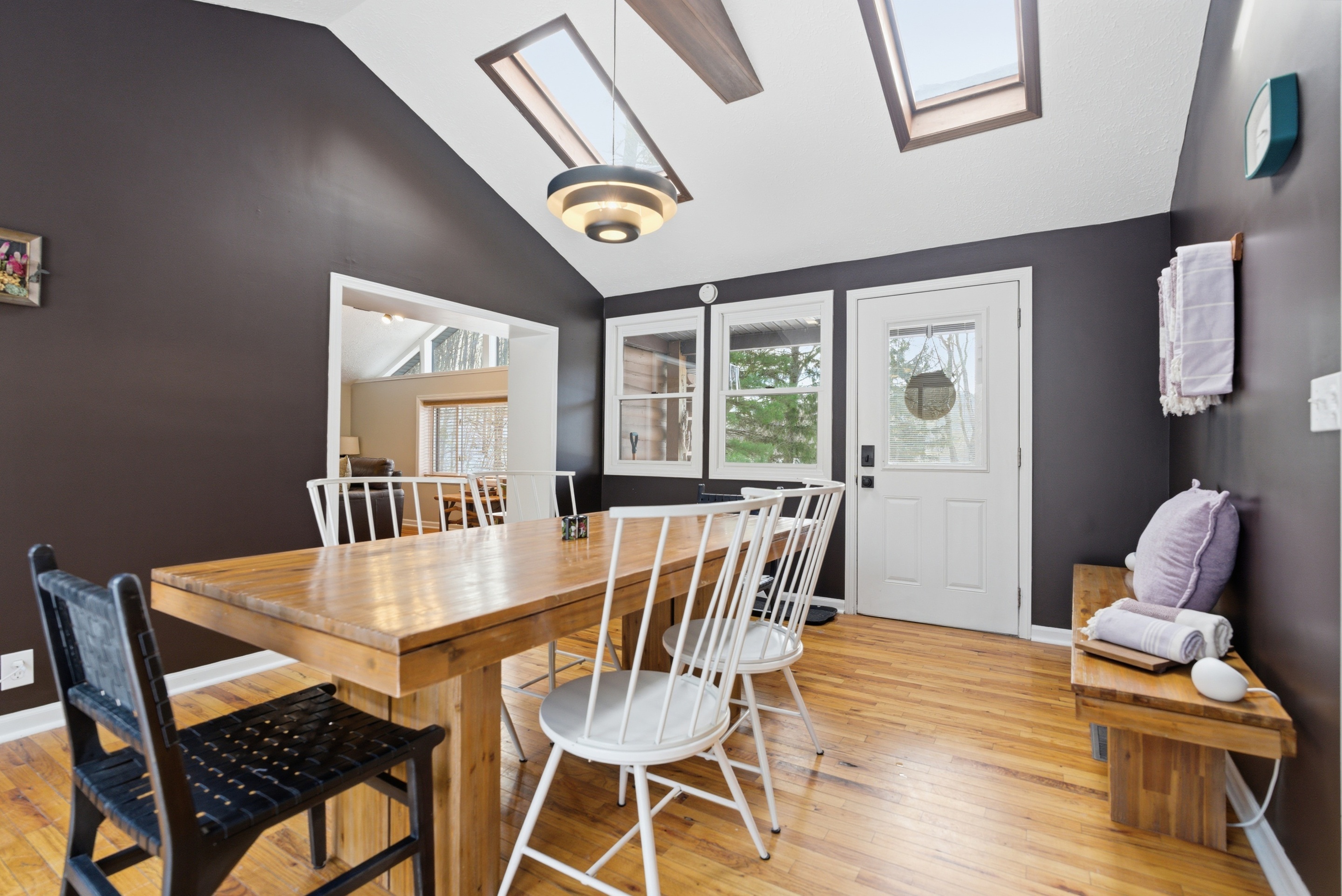 Honeysuckle Creekside Cabin | Photo 5