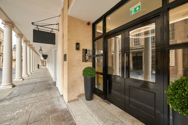 entrance to apartment block 