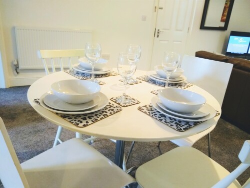 Dining - Everything you need to cook in or enjoy your local take away 