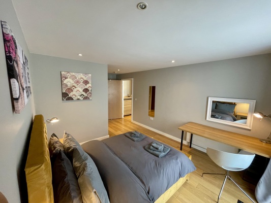 Master bedroom with en-suite shower room and dressing area