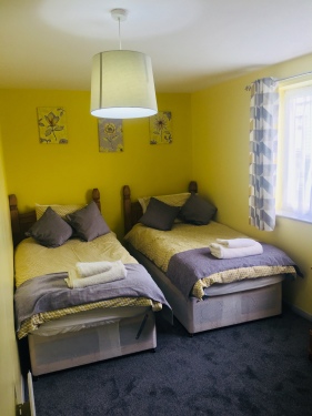 TWIN BEDROOM OR CAN BE A SUPER KINGSIZE