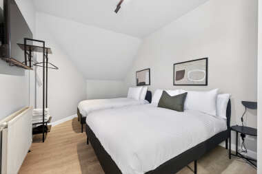 Suite Bedroom