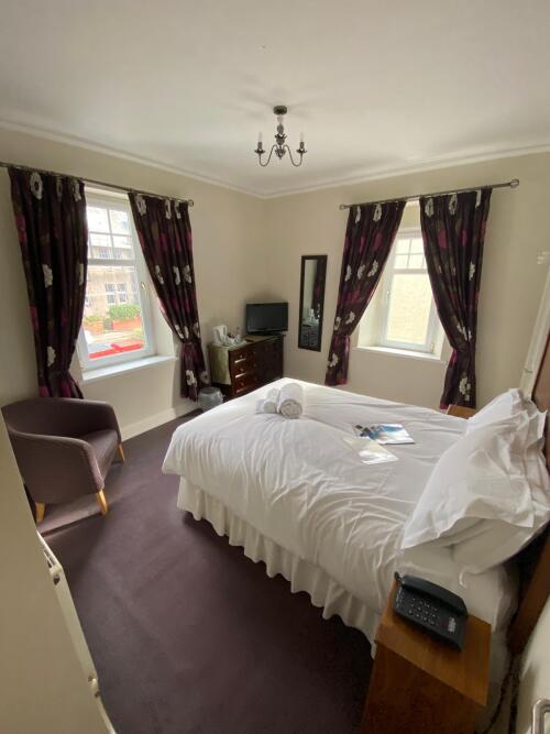 Double room-Standard-Ensuite with Shower-Street View-Standard Double Room - Base Rate