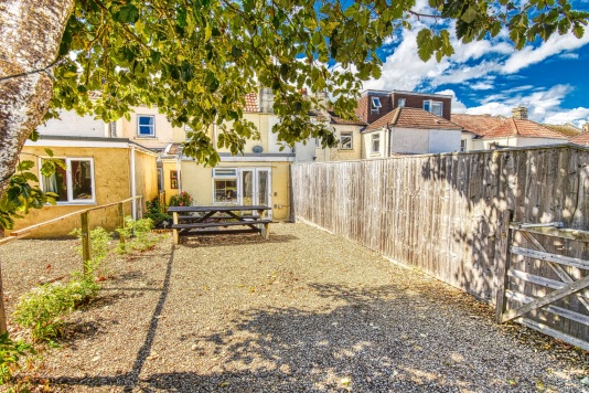 Large Garden with Outdoor Seating