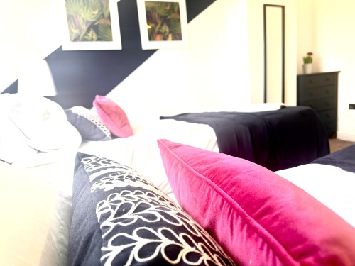 Bright and spacious Master Bedroom