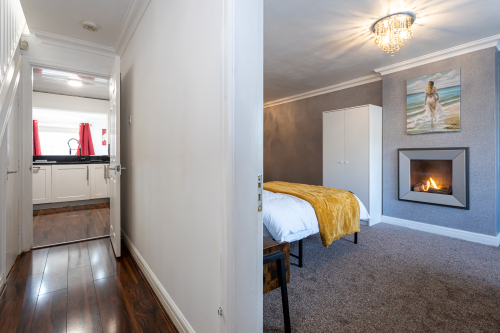 Large family Room - Bedroom 1