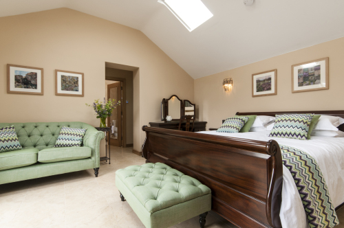 Cottage-Deluxe-Ensuite with Bath-Garden View-The Stables - My Web