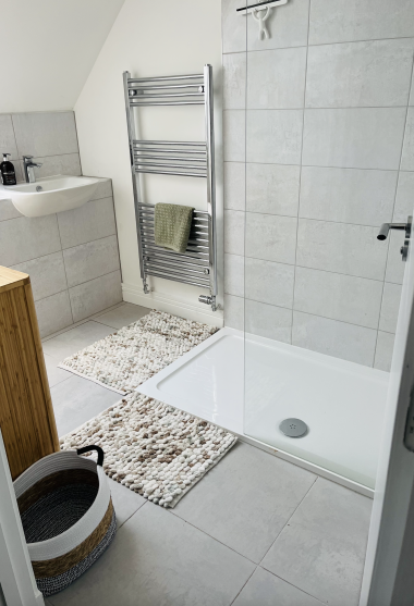 Shower room 