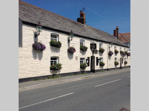 Farmers Arms frontage