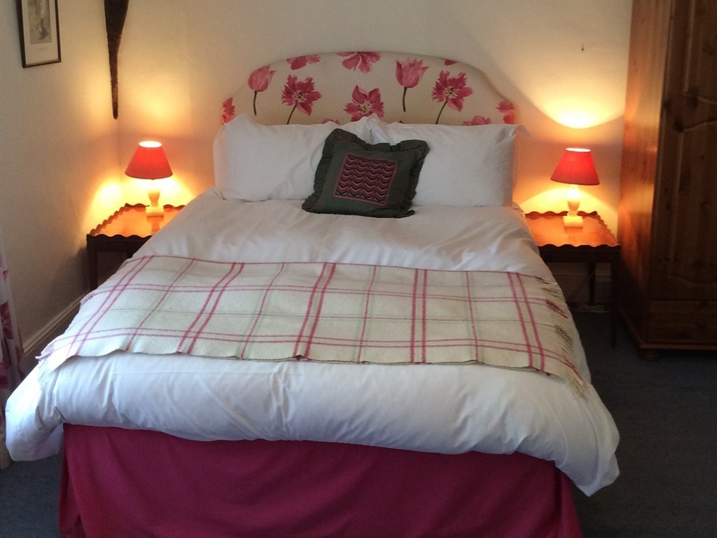 Double room-Classic-Ensuite-Garden View-Charlotte - Base Rate