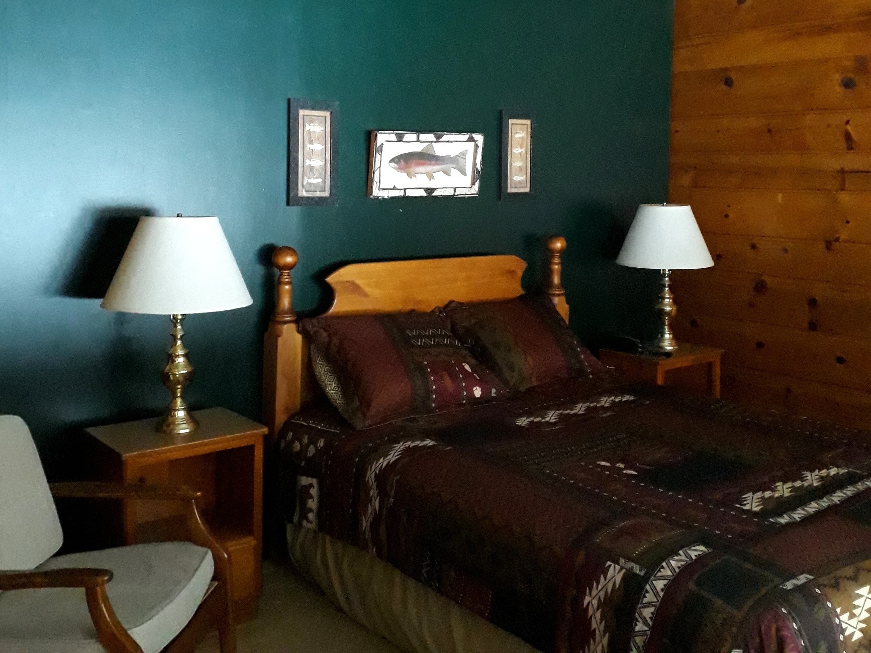 Cottage Room-Queen-Standard-Private Bathroom-Courtyard view