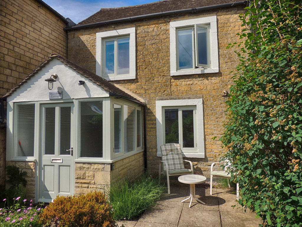 Cotswold Cottage Gems Woodbine Cottage Bourton On The Water