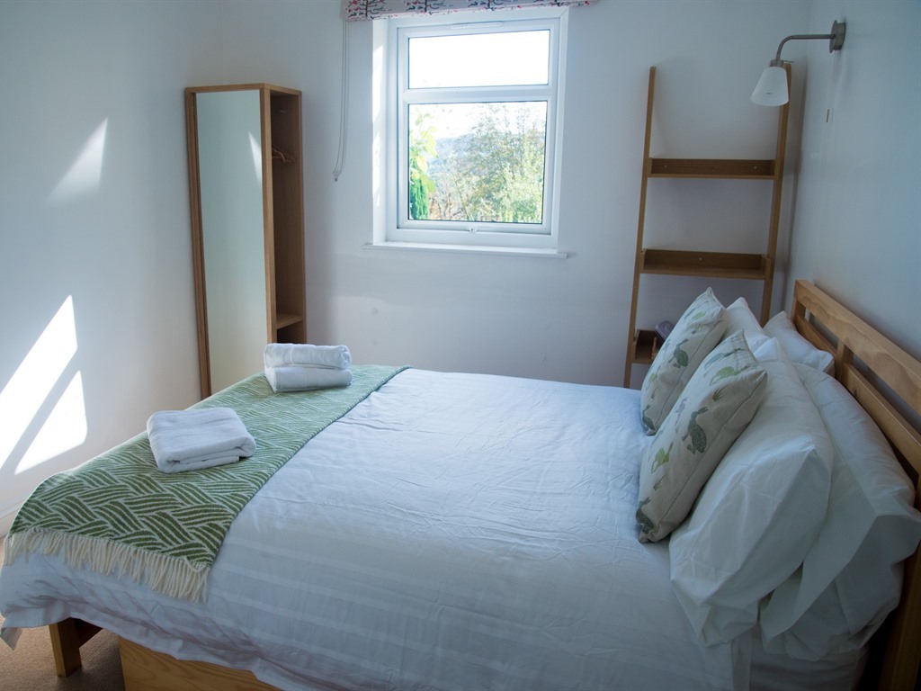Double room-Ensuite with Shower-Garden View-Room 3