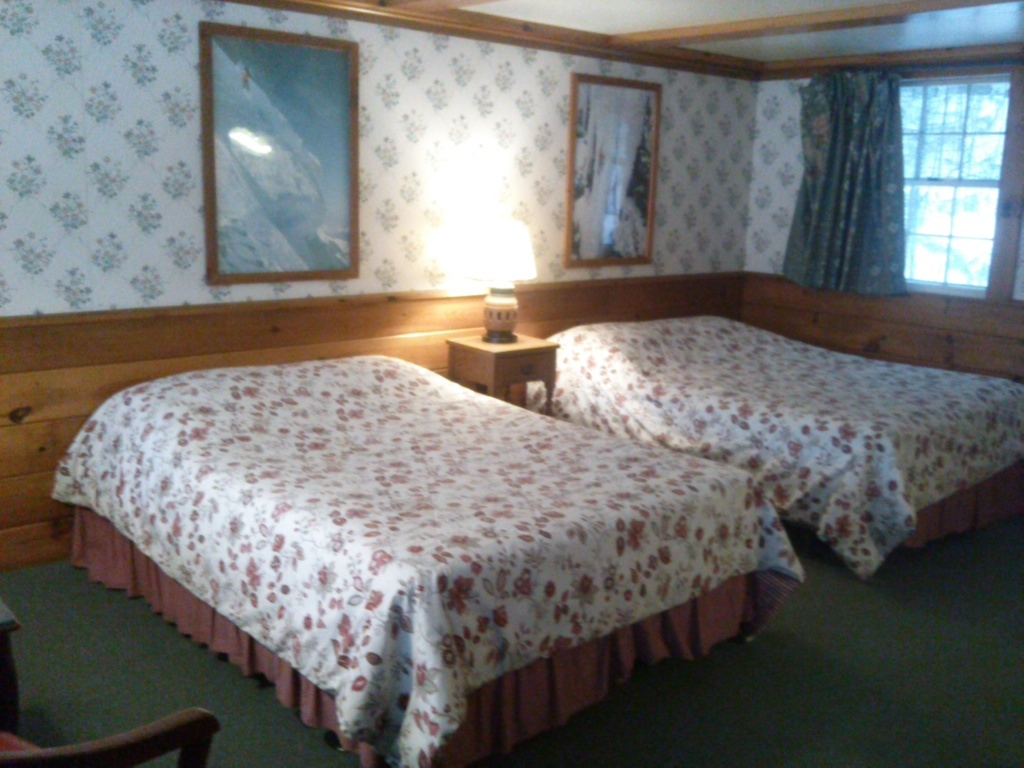 Quad room-Ensuite-Standard-Room #26 (2 double beds) 