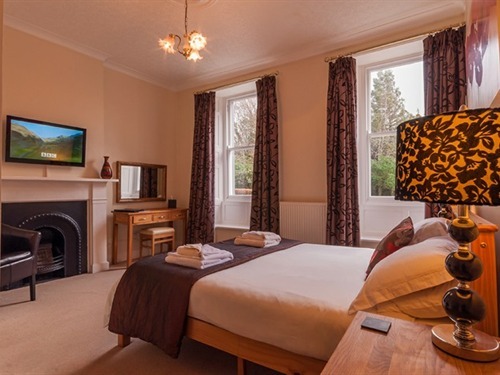 Double Room overlooking the front garden