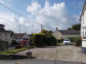 Extérieur - On-Site Parking Extérieur - On-Site Parking