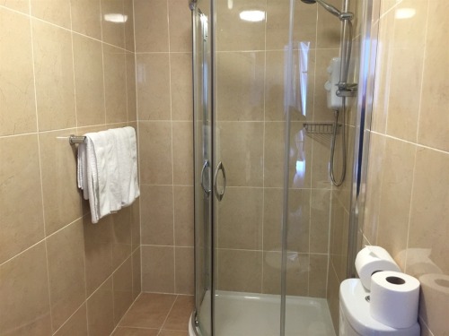 ensuite shower room