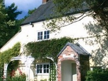 Bloxworth Hotels Guest Houses And Bed And Breakfasts Cheap