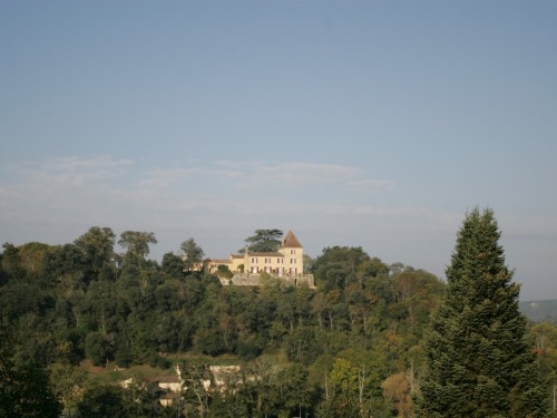 Chateau Mont d'Onel
