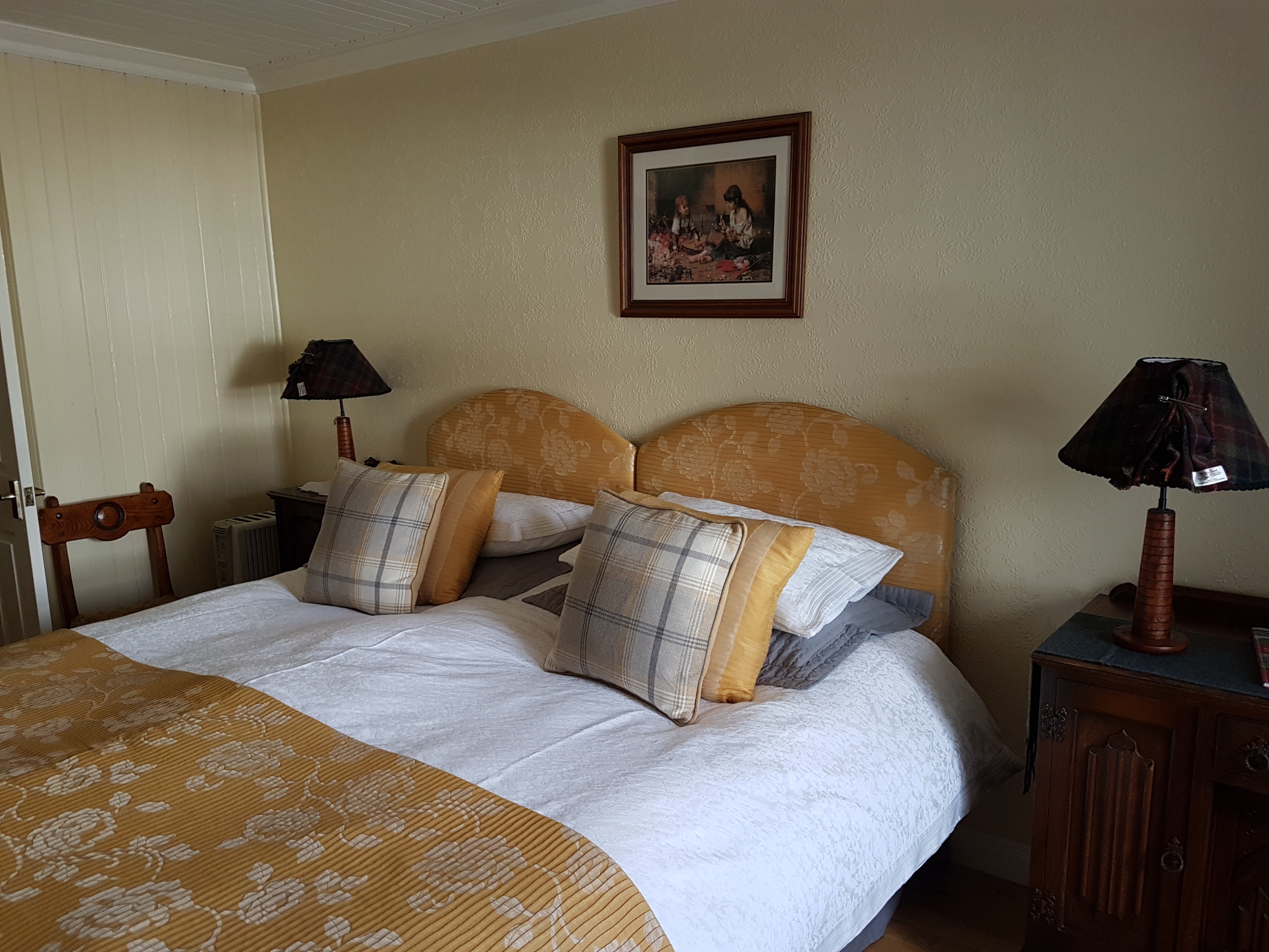 Double room-Ensuite-Breakfast Included