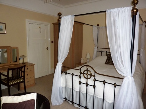 The Southfields bedroom