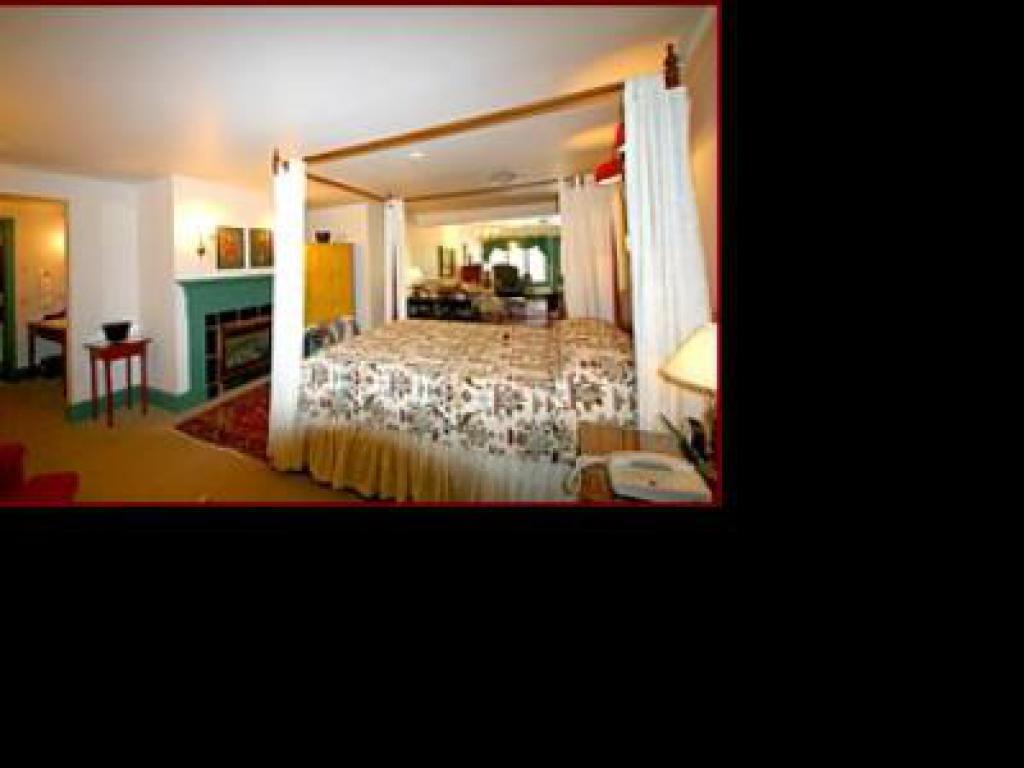 Double room-Ensuite-Luxury-Terrace-Early American Suite 201 - Base Rate