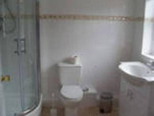 Dairy Cottage and Clydesdale Cottage En-suite shower rooms