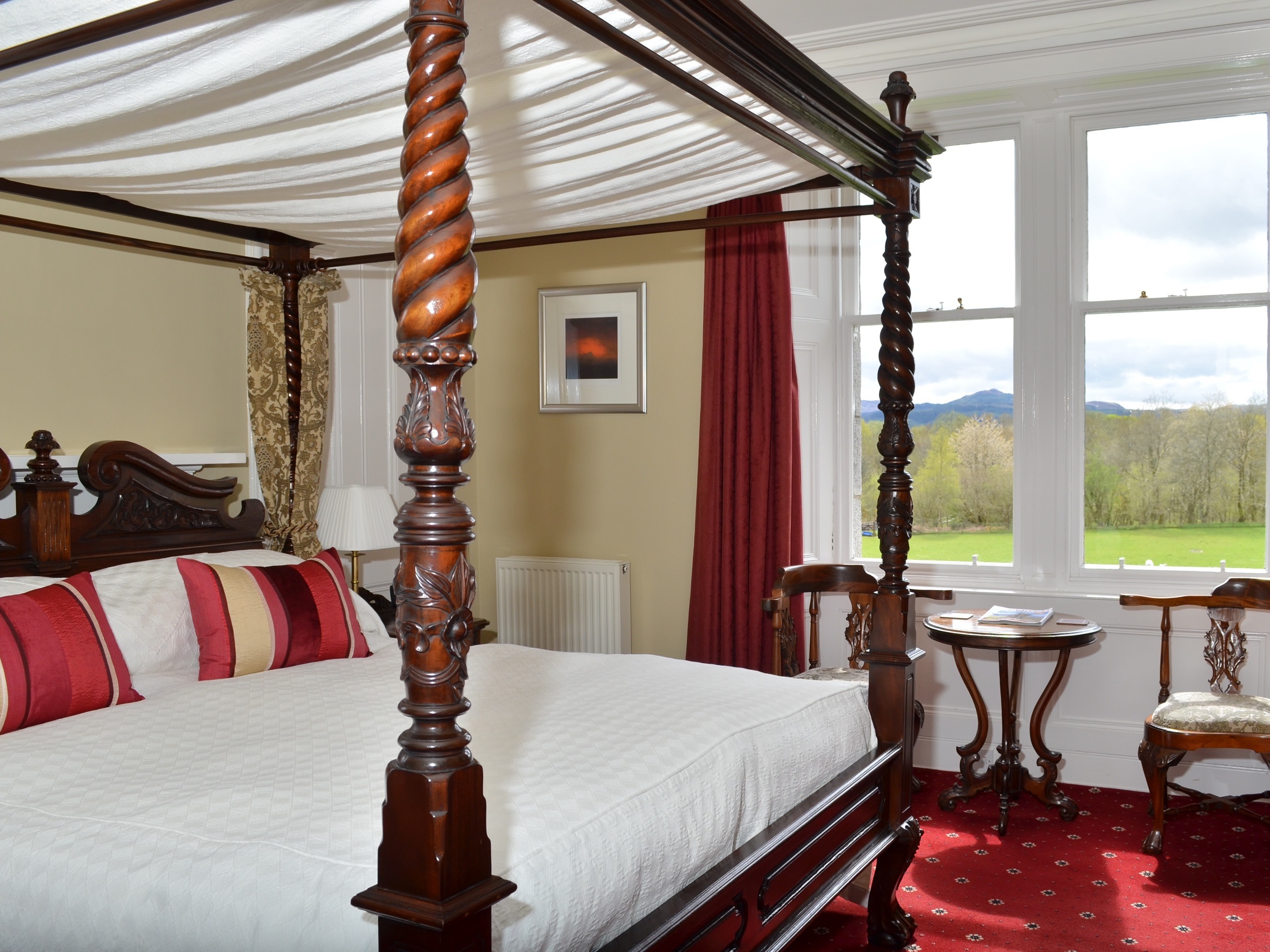Double room-Ensuite-The Loch Etive- 4 Poster