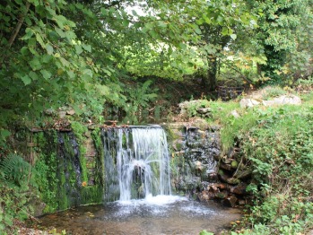 Mennabroom waterfall